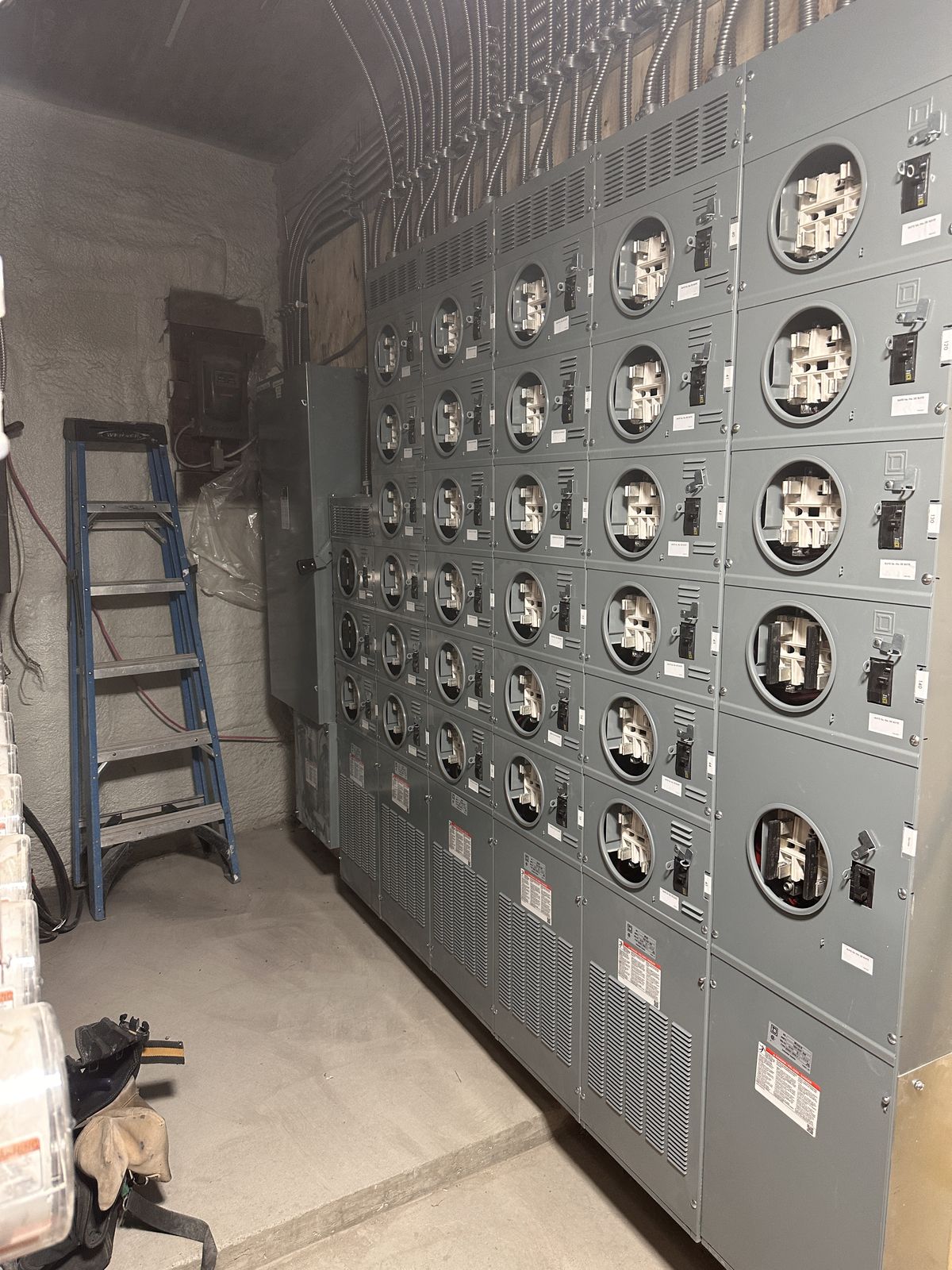 Installation of the new meter bank